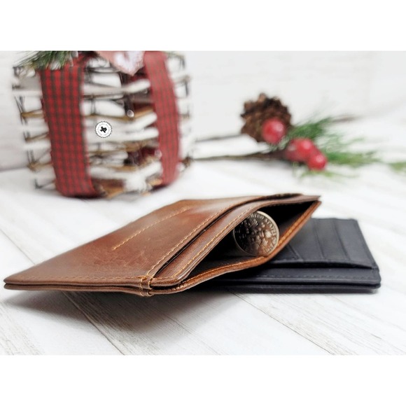 Personalized Minimalist ID Leather Wallet for Men and Women - Picture 4 of 5